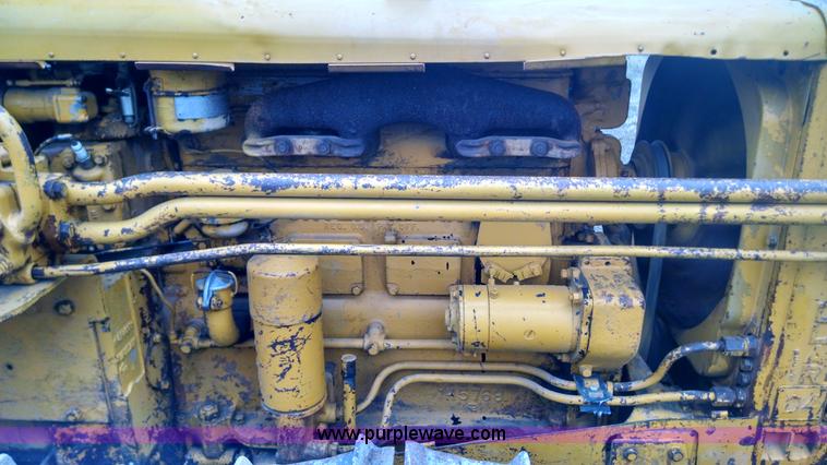 image for item AY9442 1953 Caterpillar D4 dozer