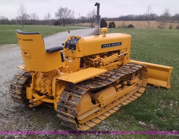 image for item AY9445 John Deere 440C dozer