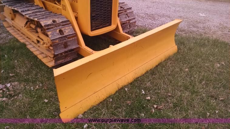 image for item AY9445 John Deere 440C dozer