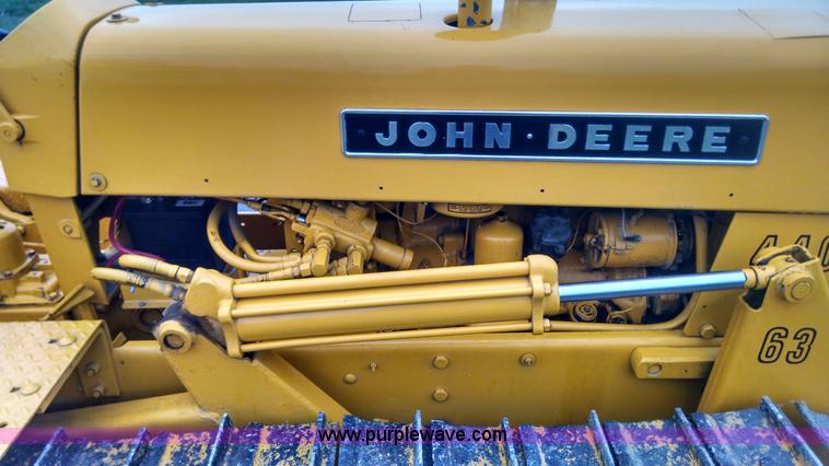image for item AY9445 John Deere 440C dozer