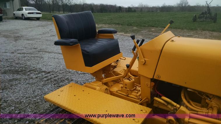 image for item AY9445 John Deere 440C dozer