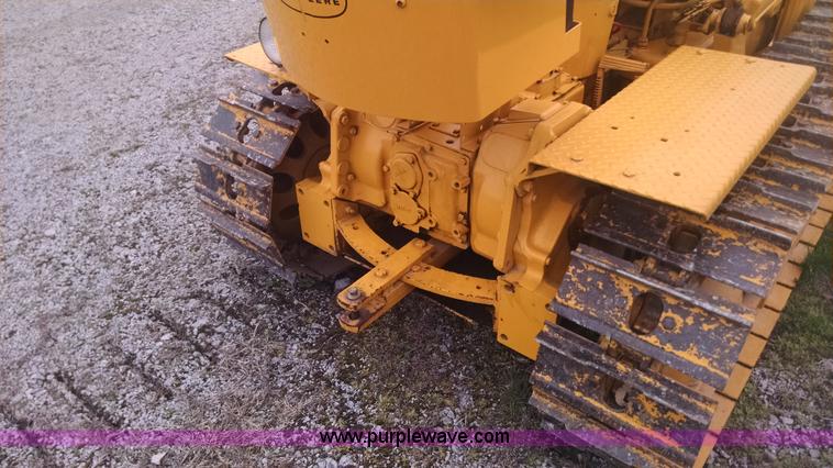 image for item AY9445 John Deere 440C dozer
