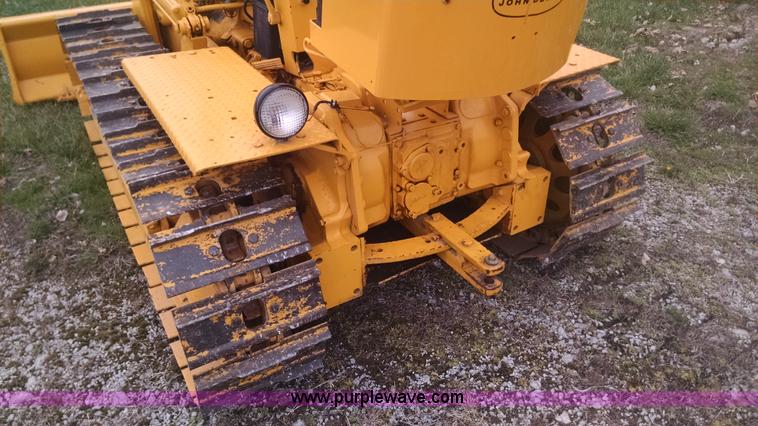 image for item AY9445 John Deere 440C dozer