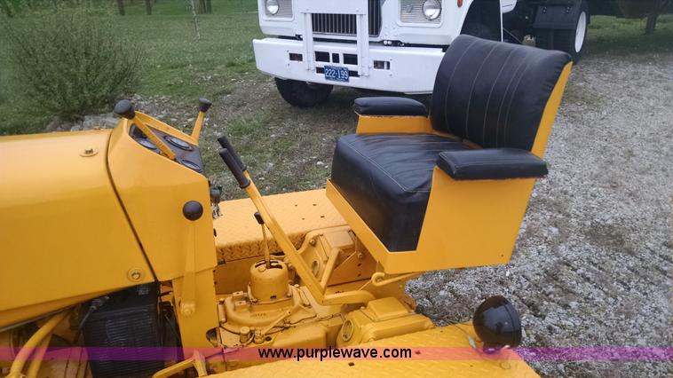 image for item AY9445 John Deere 440C dozer