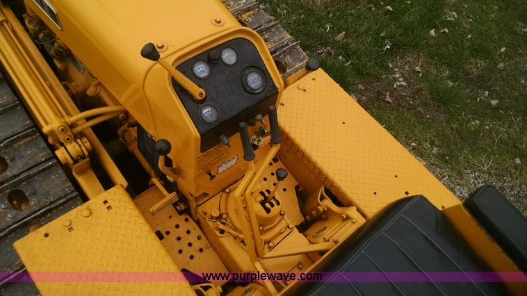 image for item AY9445 John Deere 440C dozer