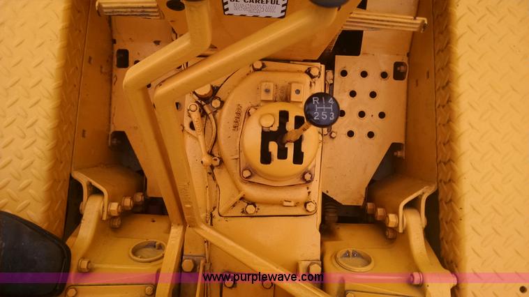image for item AY9445 John Deere 440C dozer