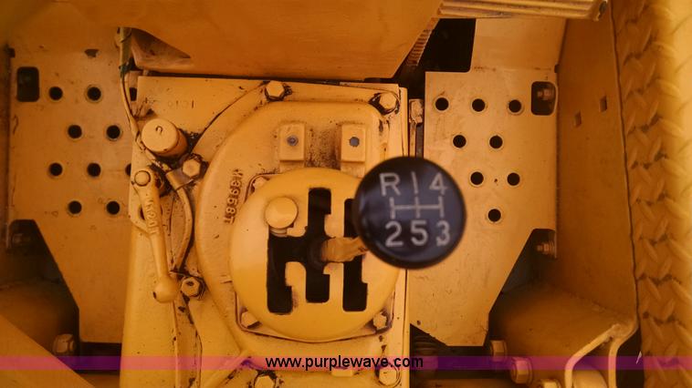 image for item AY9445 John Deere 440C dozer