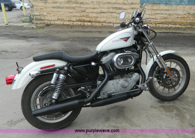 image for item AZ9007 2002 Harley Davidson XL1200S motorcycle