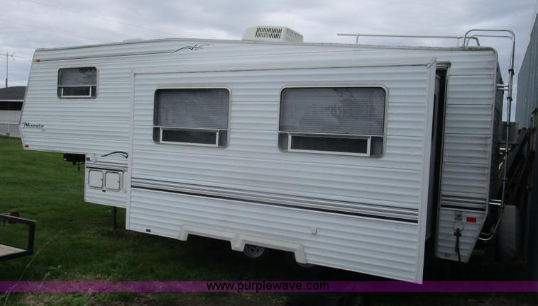 image for item BA9321 2000 Shasta Phoenix 269 camper