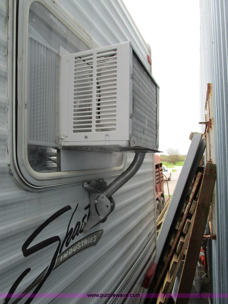 image for item BA9321 2000 Shasta Phoenix 269 camper