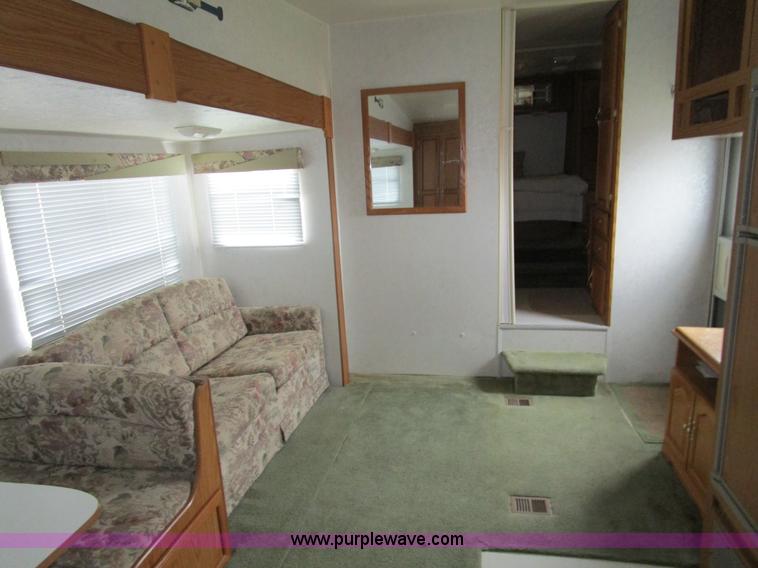 image for item BA9321 2000 Shasta Phoenix 269 camper