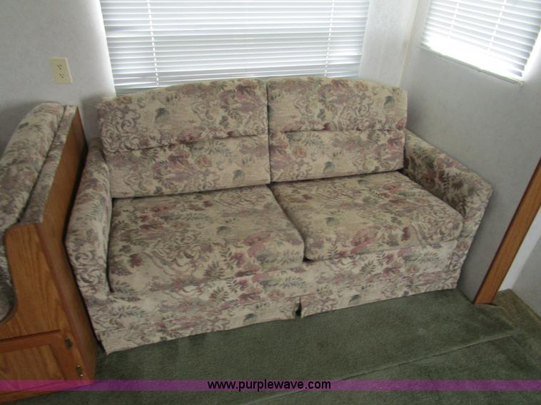 image for item BA9321 2000 Shasta Phoenix 269 camper