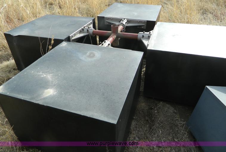 image for item BH9668 (5) 30" x 30" quad lights