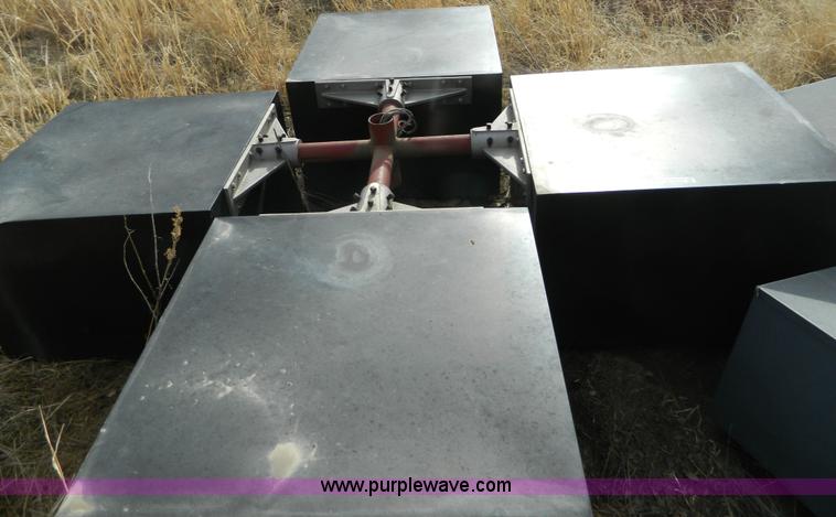 image for item BH9668 (5) 30" x 30" quad lights