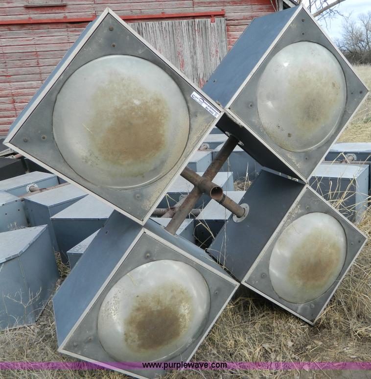 image for item BH9669 (7) 24" x 24" quad lights