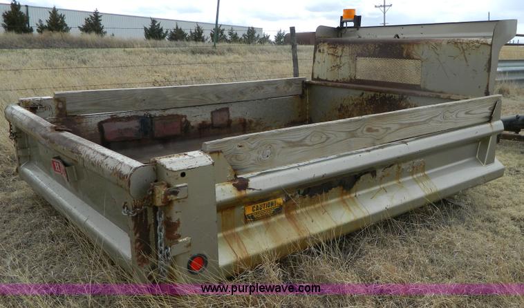 image for item BH9675 Heil dump bed