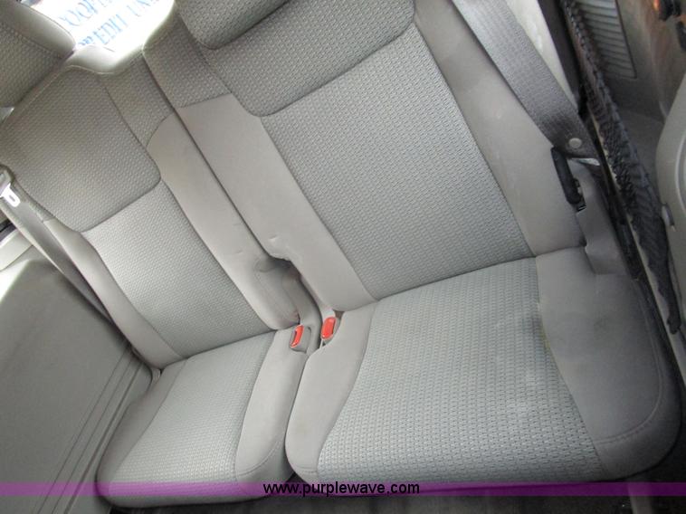 image for item D2410 2006 Jeep Commander SUV