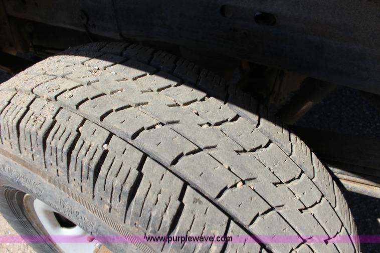 image for item F7659 2003 Chevrolet Silverado 2500HD Ext. Cab pickup truck