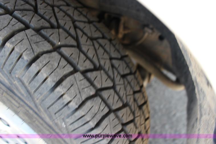 image for item F7663 2004 Chevrolet Silverado 1500 Ext. Cab pickup truck