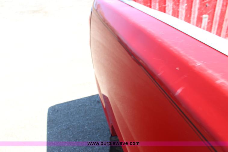 image for item F7665 2003 Chevrolet Silverado 1500 Ext. Cab pickup truck