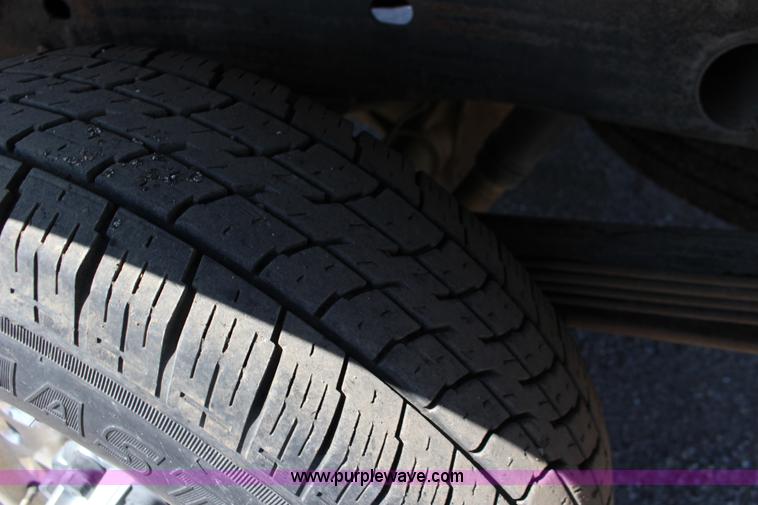 image for item F7667 2003 Chevrolet Silverado 1500HD Crew Cab pickup truck