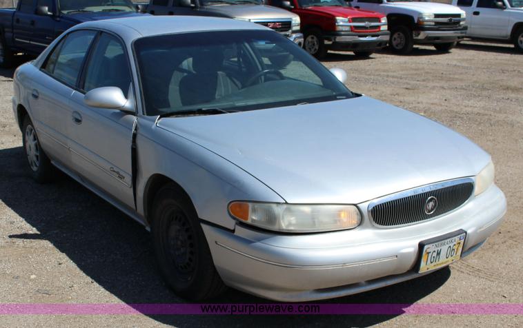 image for item F7668 2002 Buick Century Custom