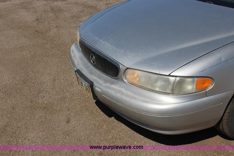 image for item F7668 2002 Buick Century Custom