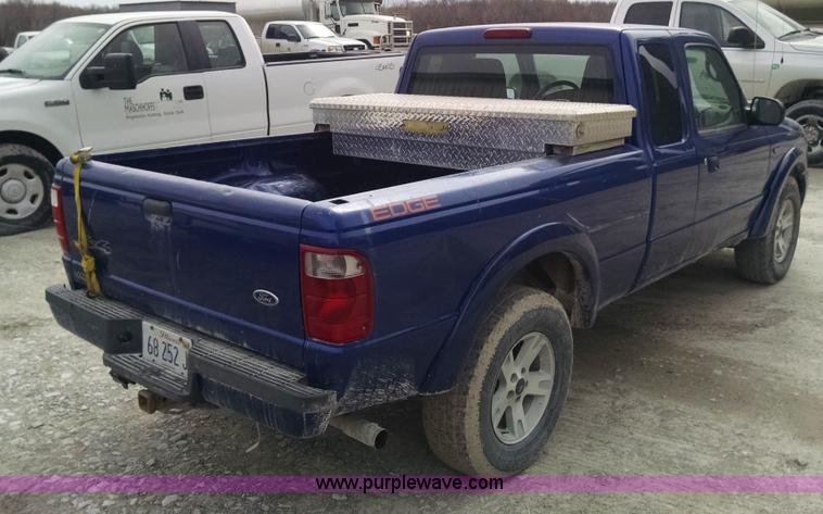 image for item F8426 2004 Ford Ranger Edge SuperCab pickup truck