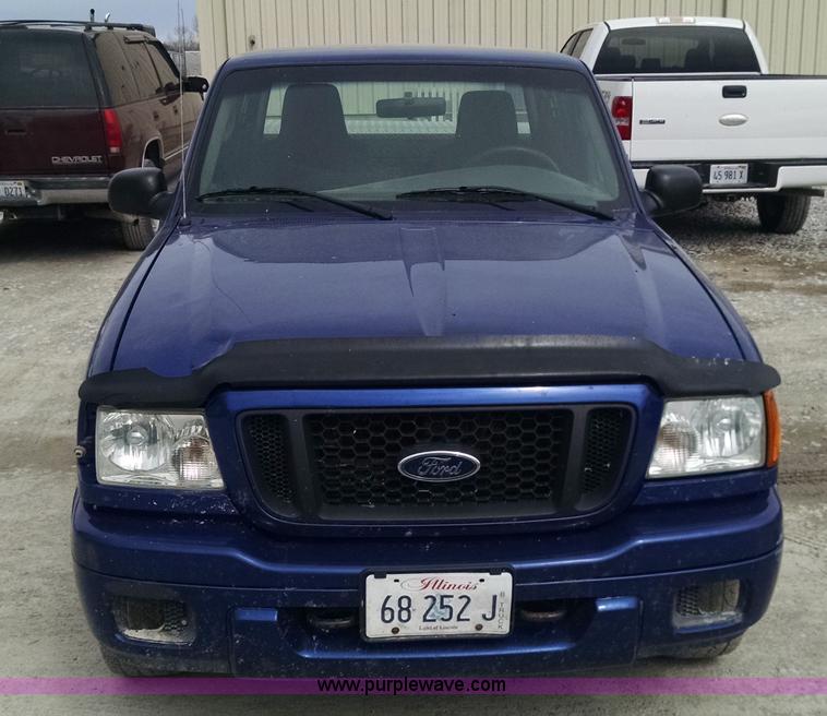 image for item F8426 2004 Ford Ranger Edge SuperCab pickup truck