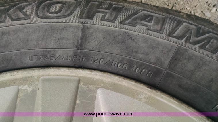 image for item F8426 2004 Ford Ranger Edge SuperCab pickup truck