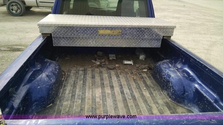 image for item F8426 2004 Ford Ranger Edge SuperCab pickup truck