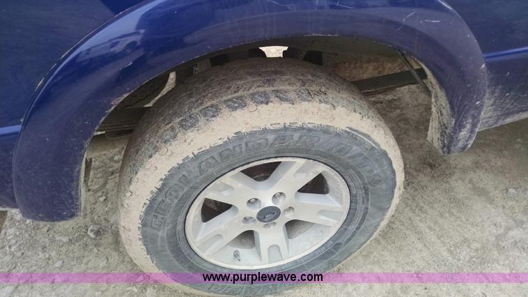 image for item F8426 2004 Ford Ranger Edge SuperCab pickup truck