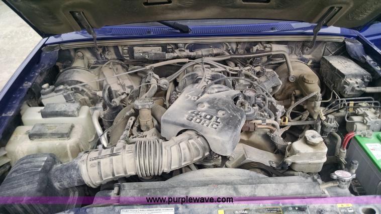 image for item F8426 2004 Ford Ranger Edge SuperCab pickup truck