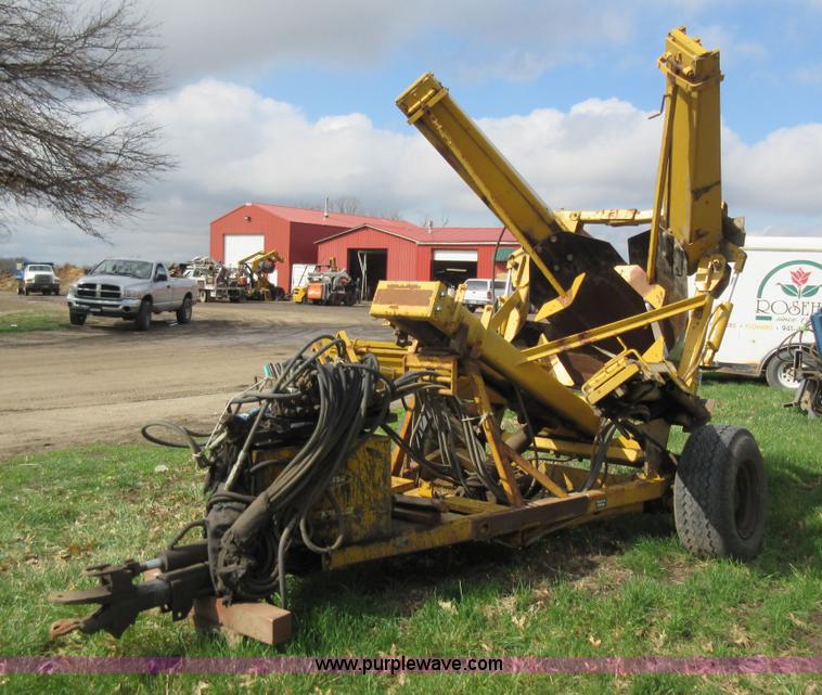 image for item F8454 Vermeer tree spade