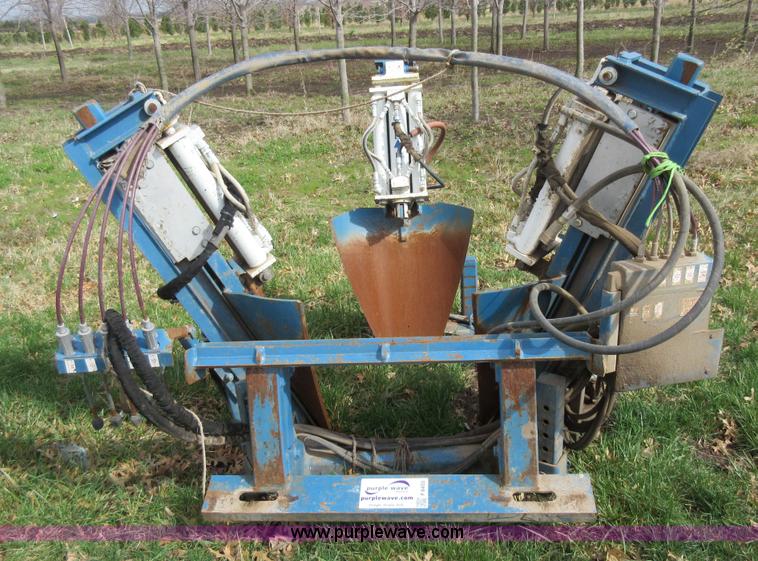 image for item F8455 Care Tree System 28" skid steer tree spade