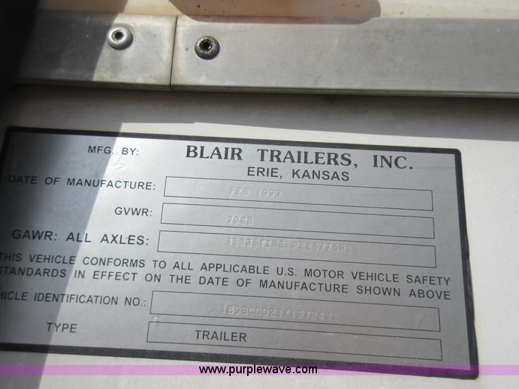 image for item F8457 1999 Blair enclosed trailer