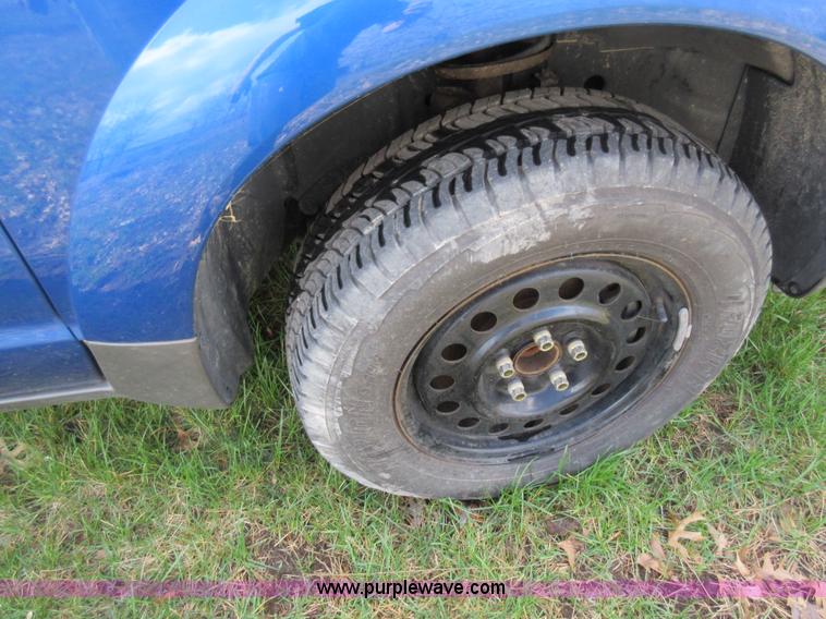 image for item F8458 2003 Saturn Vue SUV