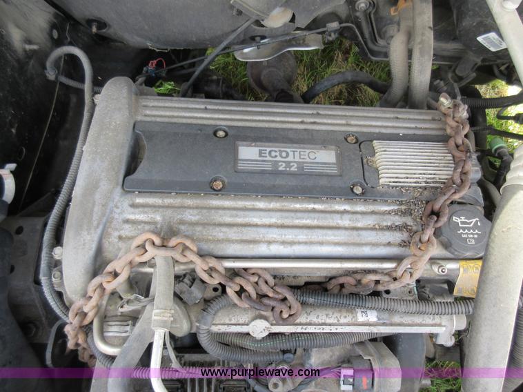 image for item F8458 2003 Saturn Vue SUV