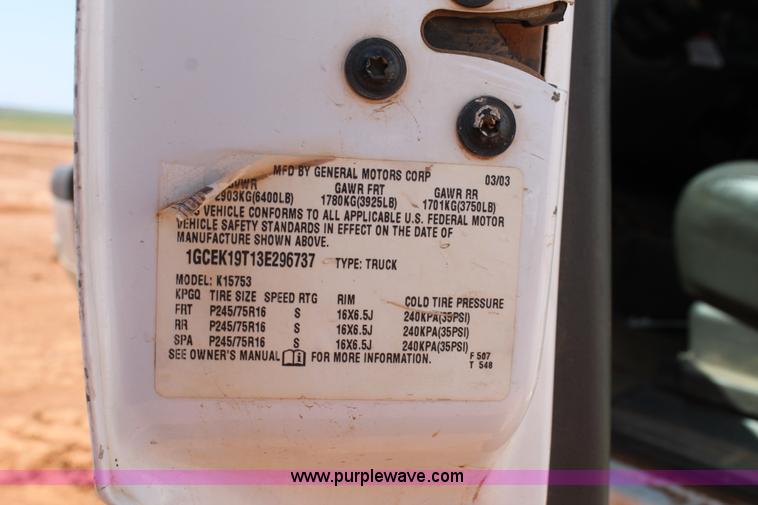 image for item H1562 2003 Chevrolet Silverado 1500 Ext.Cab pickup truck