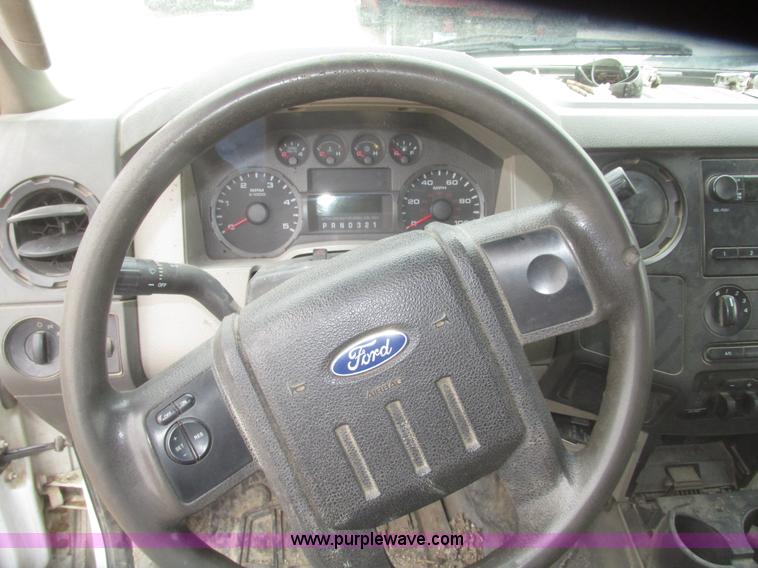 image for item H4682 2008 Ford F350 Super Duty XL Crew Cab flatbed truck