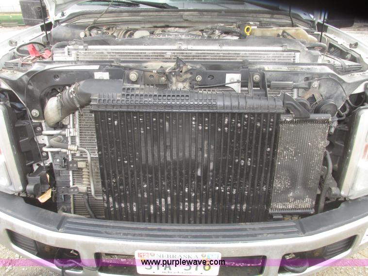 image for item H4682 2008 Ford F350 Super Duty XL Crew Cab flatbed truck