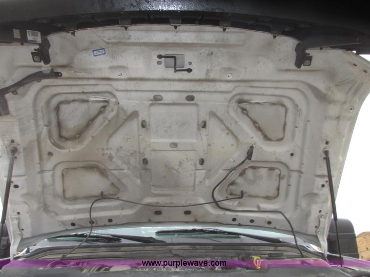 image for item H4682 2008 Ford F350 Super Duty XL Crew Cab flatbed truck