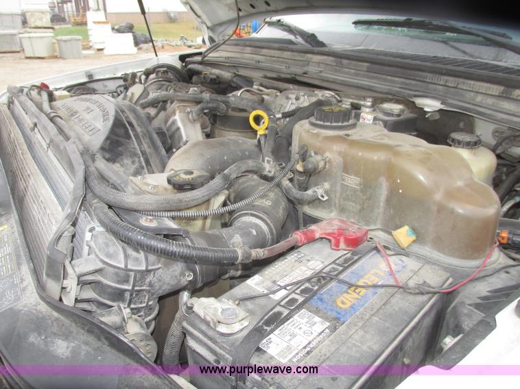 image for item H4682 2008 Ford F350 Super Duty XL Crew Cab flatbed truck