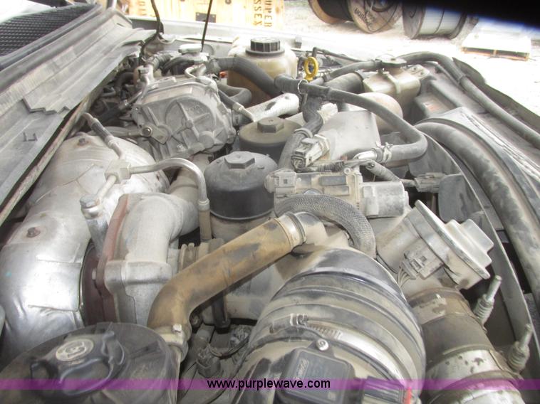 image for item H4682 2008 Ford F350 Super Duty XL Crew Cab flatbed truck