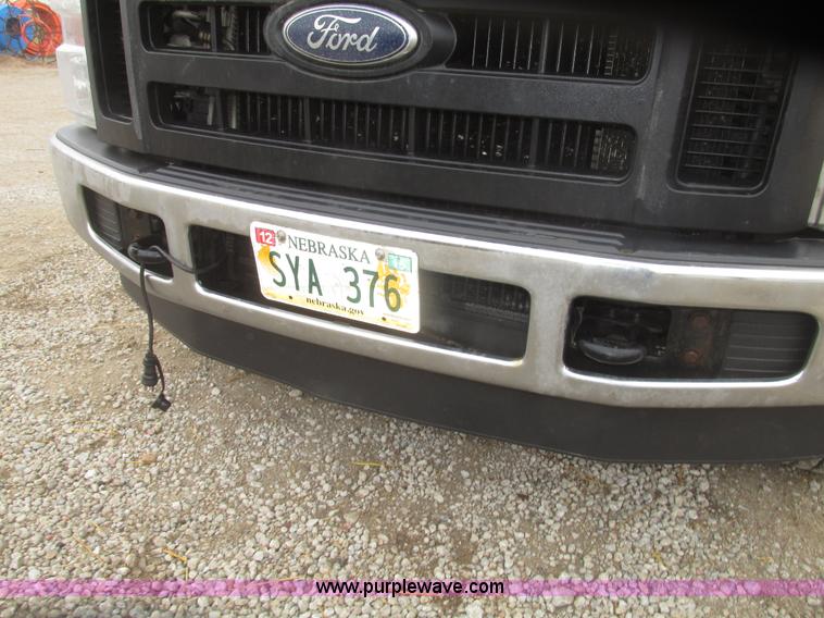 image for item H4682 2008 Ford F350 Super Duty XL Crew Cab flatbed truck