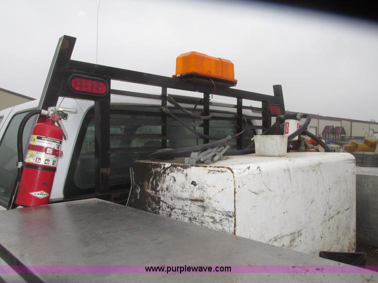 image for item H4682 2008 Ford F350 Super Duty XL Crew Cab flatbed truck