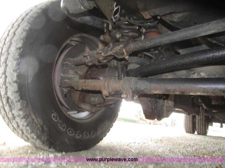 image for item H4682 2008 Ford F350 Super Duty XL Crew Cab flatbed truck