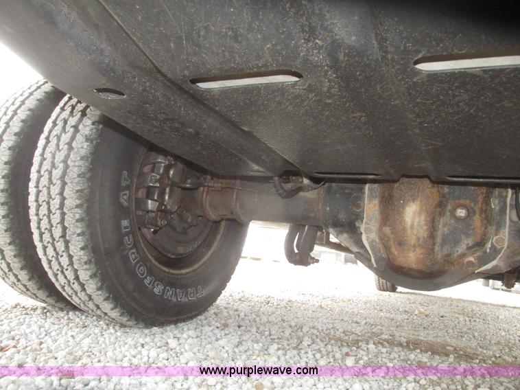 image for item H4682 2008 Ford F350 Super Duty XL Crew Cab flatbed truck