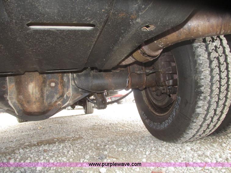 image for item H4682 2008 Ford F350 Super Duty XL Crew Cab flatbed truck