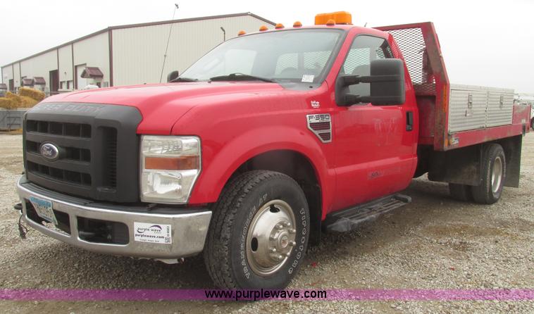 image for item H4683 2008 Ford F350  XL Super Duty flatbed truck